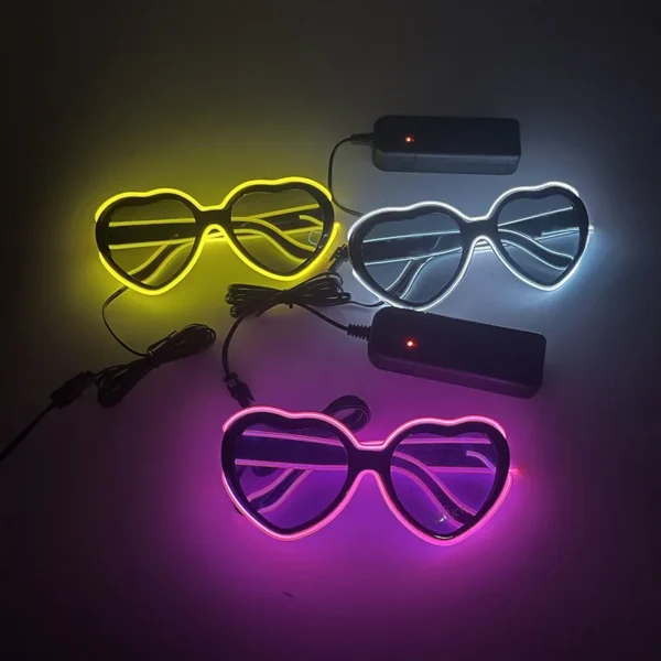 Lunettes de Soleil en Coeur avec LED